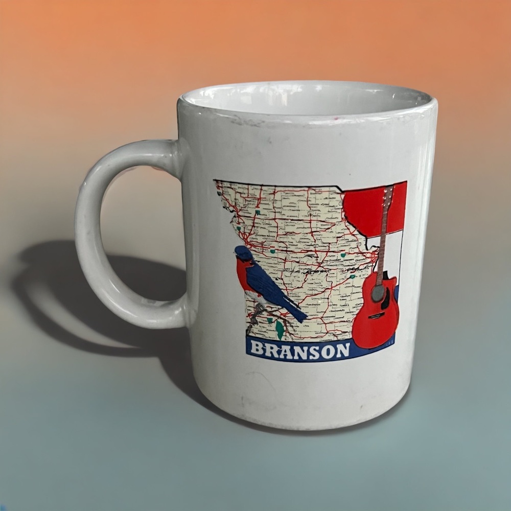 Branson Missouri Coffee Mug With Cardinal State Bird. Vintage.